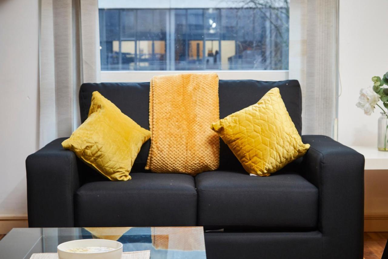 Stylish Manchester Gem - Sleeps 10! Zewnętrze zdjęcie